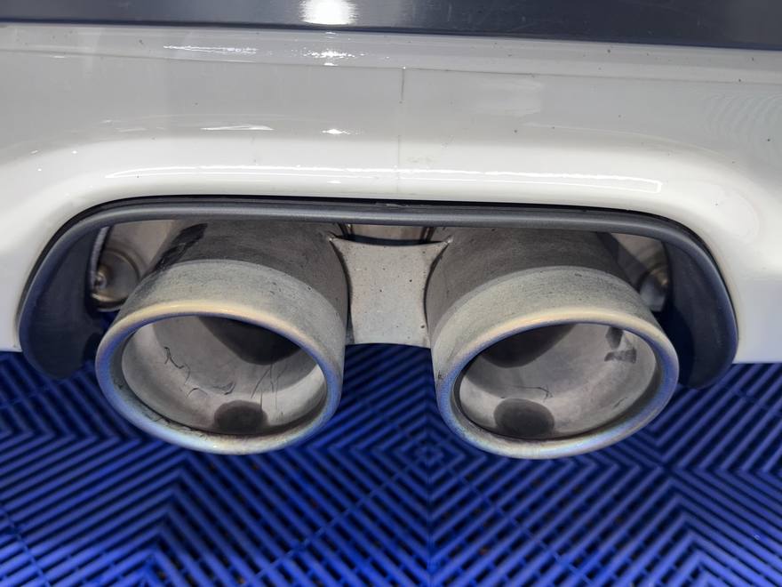 Échappement Porsche RS 4.0, avant intervention